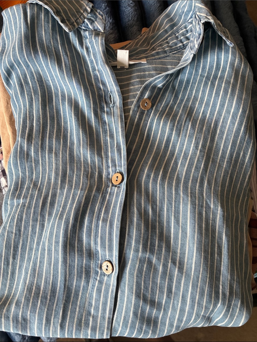 🪵Mine Denim-look Striped Button-Up Top w/ wooden buttons